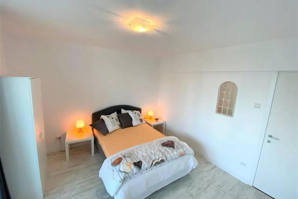 Perla Spacious 2 Bedroom Apartment 布加勒斯特